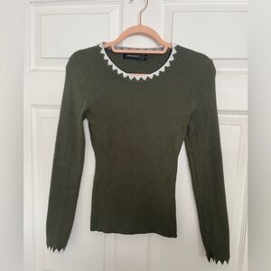 Elegant Olive Crew Neck Sweater with White Accents